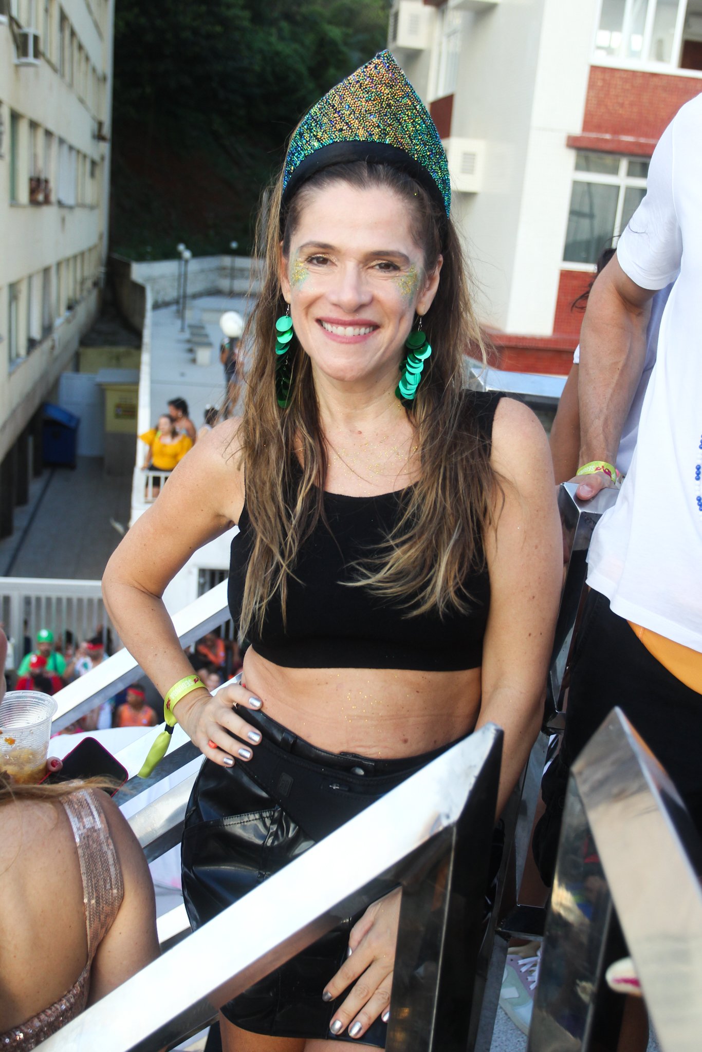 Ingrid Guimarães marca presença em trio da Ivete na segunda de Carnaval Dilson Silva