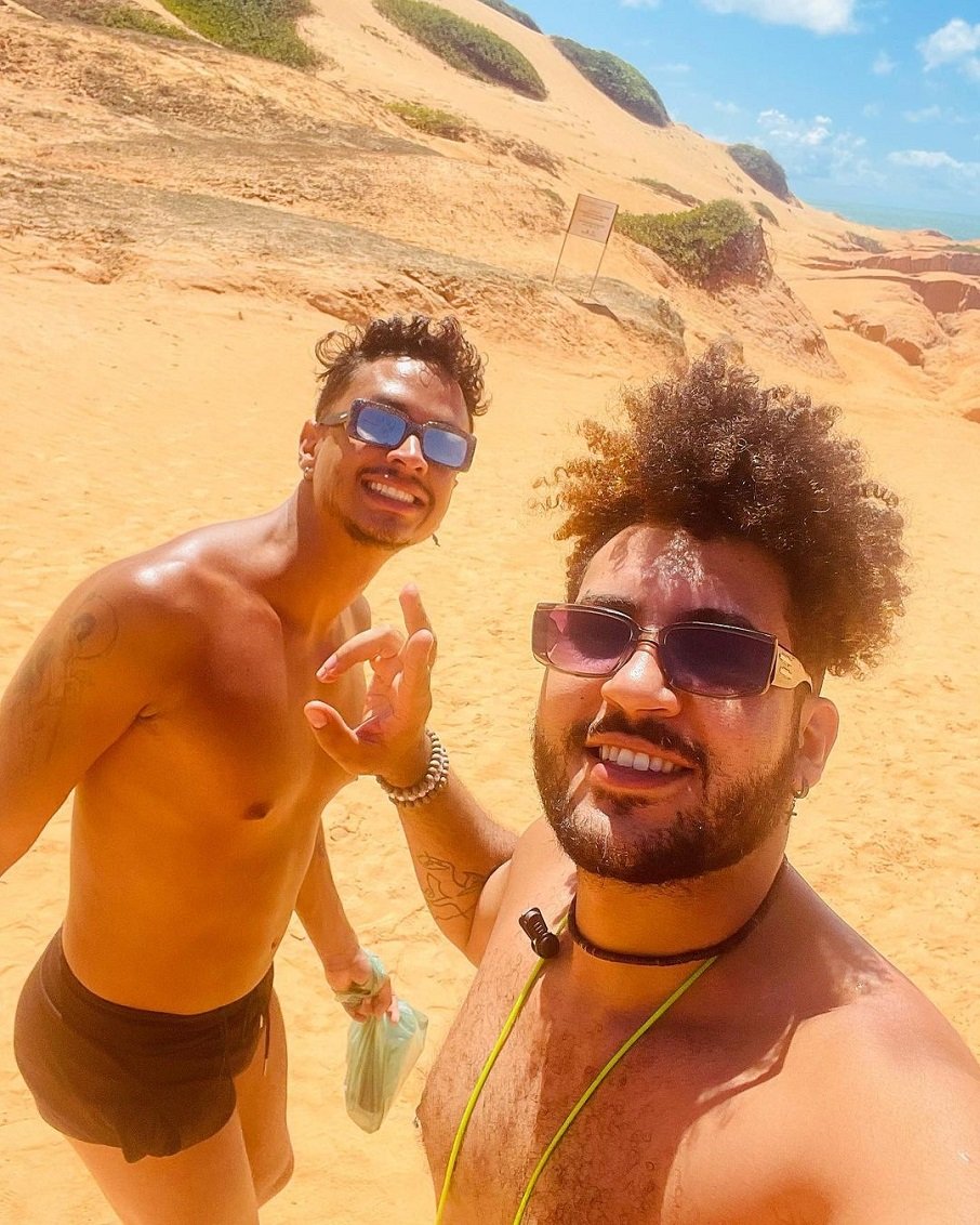 Rhael Lima de Oliveira, que dá vida à drag queen Lia Clark, como namorado. Foto: Reprodução/Instagram 31.07.2023