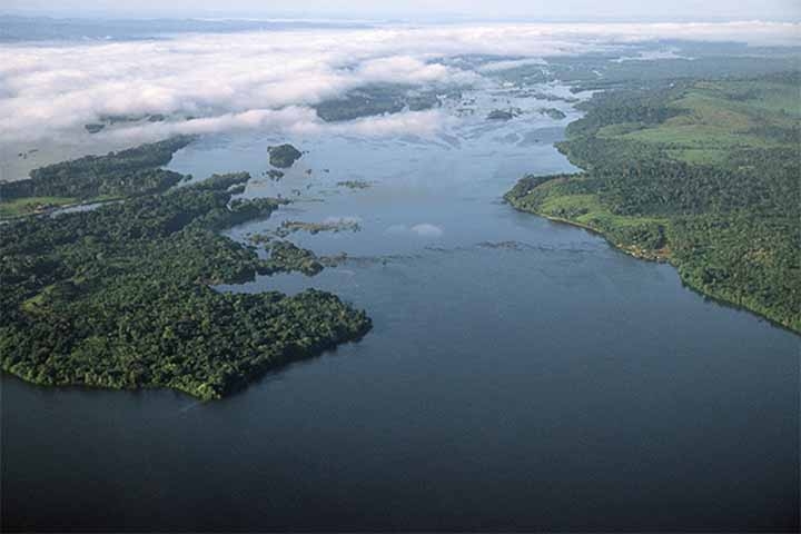 Os fluxos e reservas fluviais globais são fundamentais para informar as práticas de gestão da água. São a base da importância deste estudo, que procura fazer o público compreender um mapeamento territorial das águas doces pelo mundo.  Reprodução: Flipar