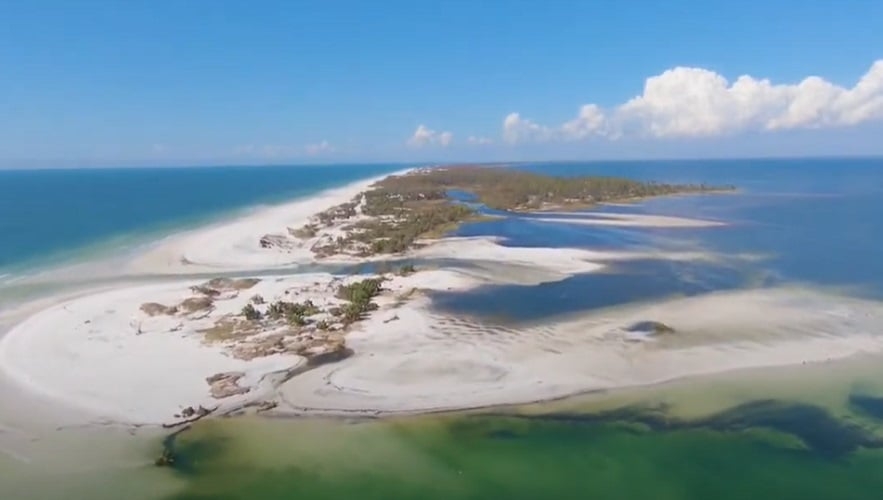 Administradas pela comunidade indígena Guna Yala, as ilhas oferecem contato com a cultura local, além de oportunidades para mergulho e relaxamento em um cenário paradisíaco. Reprodução: Flipar