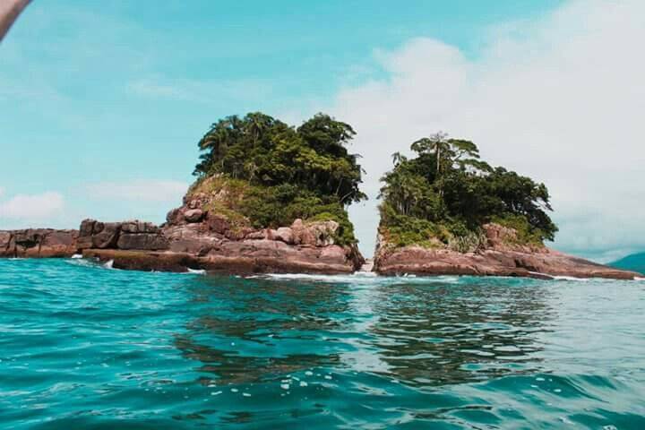 A Ilha da Selinha é considerada como a menor praia do mundo. Foto: Reprodução/Pinterest