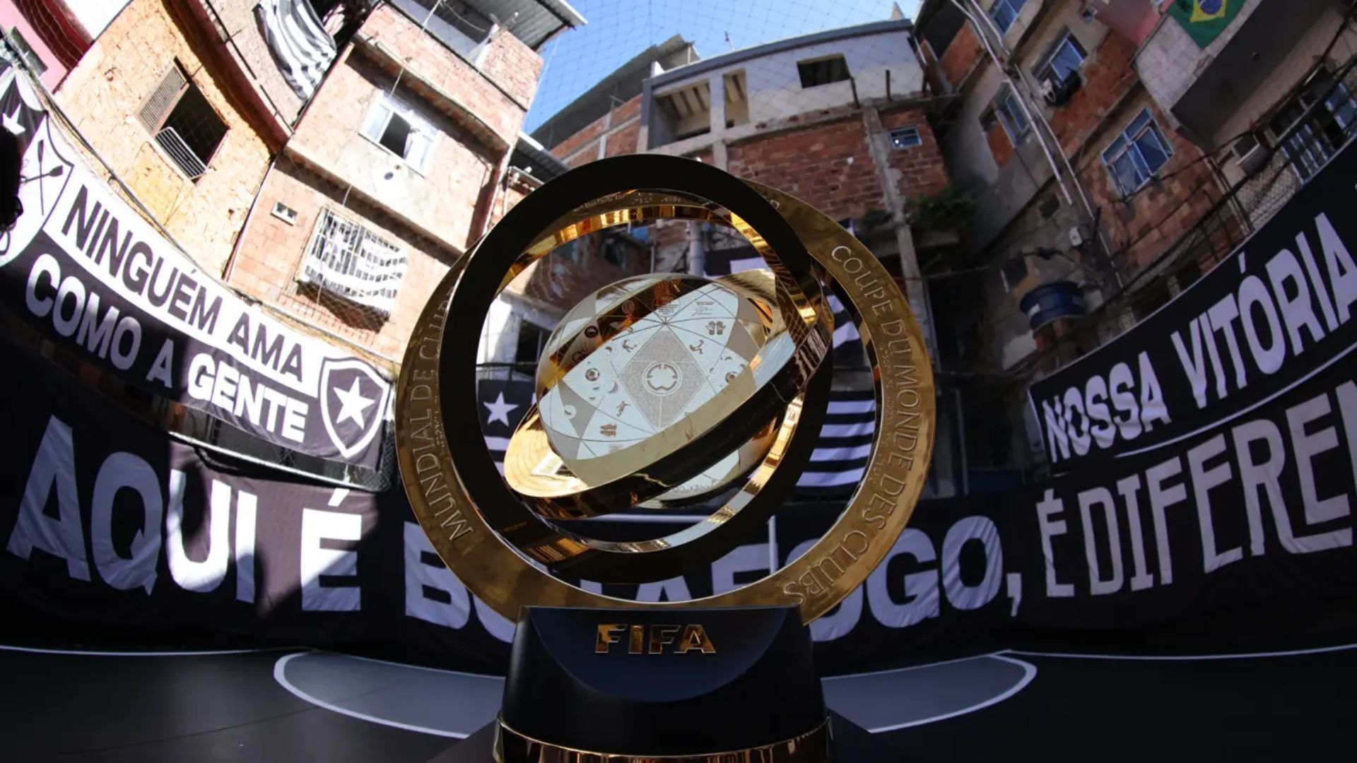 Taça do Mundial visita o Botafogo. Foto: Fifa/Divulgação
