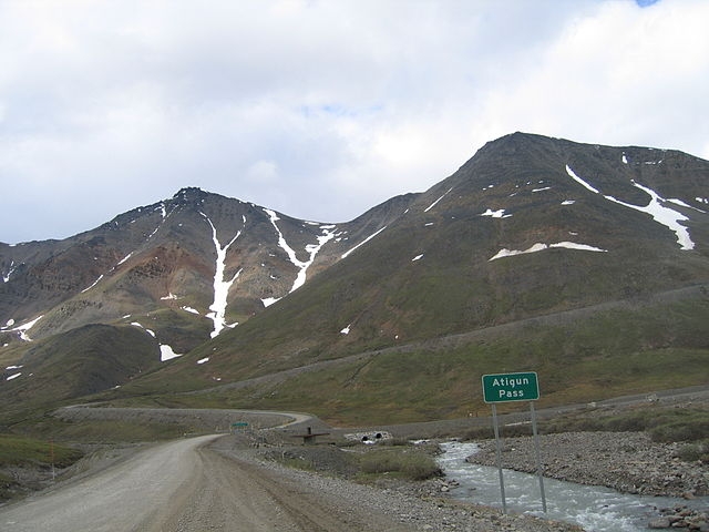 Dalton Highway (EUA) - Liga Livenhood a Prudhoe Bay, áreas remotas do Alasca. Tem 660 km e apenas um posto de gasolina no percurso.  Reprodução: Flipar