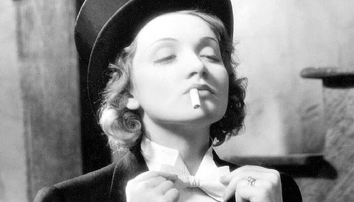 Nas décadas de 20 e 30, a atriz e cantora alemã Marlene Dietrich quebrou paradigmas ao usar ternos em suas produções. Foto: Reprodução