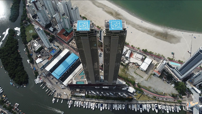 A lista apresenta na sequência os 10 preços mais caros por cidade (por metro quadrado).