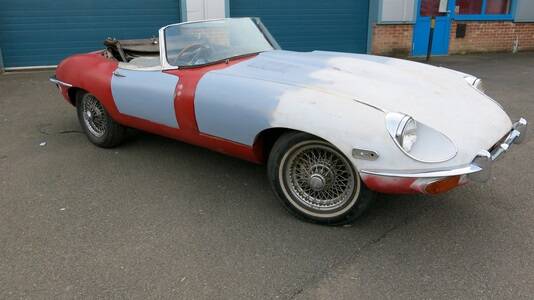 Jaguar E-Type Series II Roadster. Foto: Reprodução