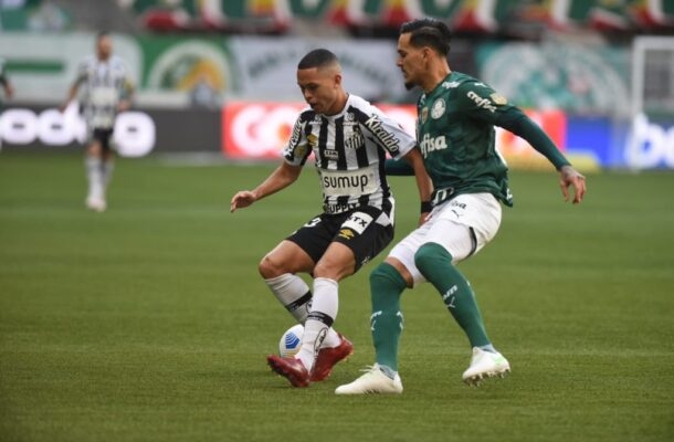 11ª rodada do Campeonato Brasileiro de 2021: Palmeiras 3 x 2 Santos, no Allianz Parque - Gols: Gustavo Gómez, Breno Lopes e Willian (PAL)