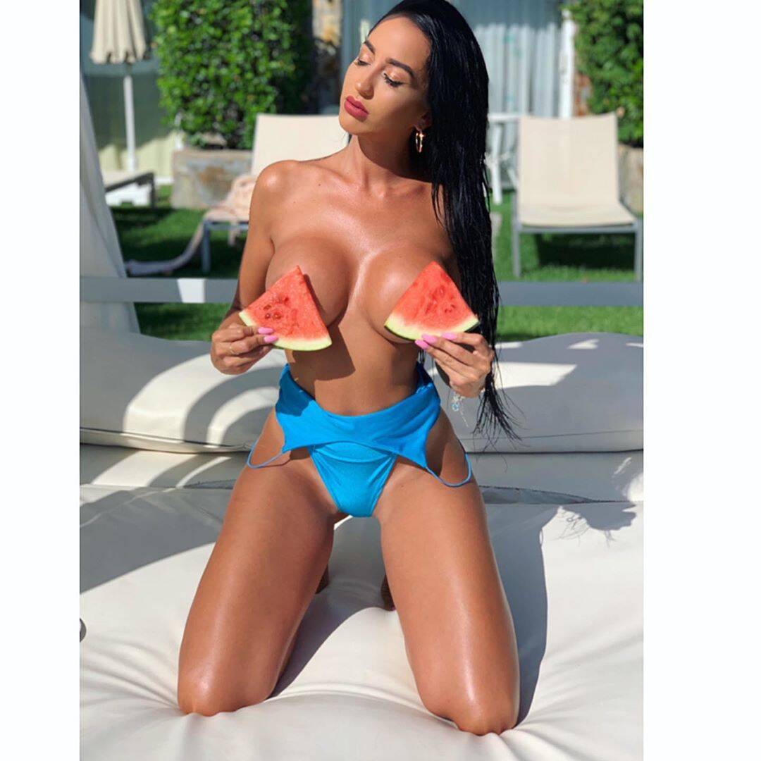 Modelo mostra sua sensualidade. Foto: Instagram