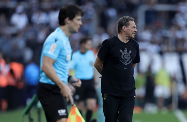 Com a saída de Cuca, Duílio foi atrás de mais um velho conhecido da Fiel e trouxe Vanderlei Luxemburgo para comandar a equipe em 2023. Foto: Rodrigo Coca/Agência Corinthians