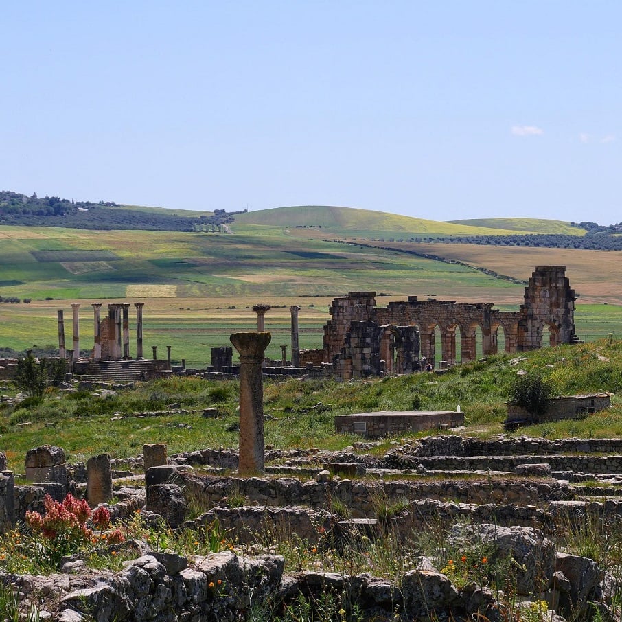 As ruínas de Volubilis, antiga cidade romana em solo marroquino. Foto: Reprodução/Instagram 04.08.2023