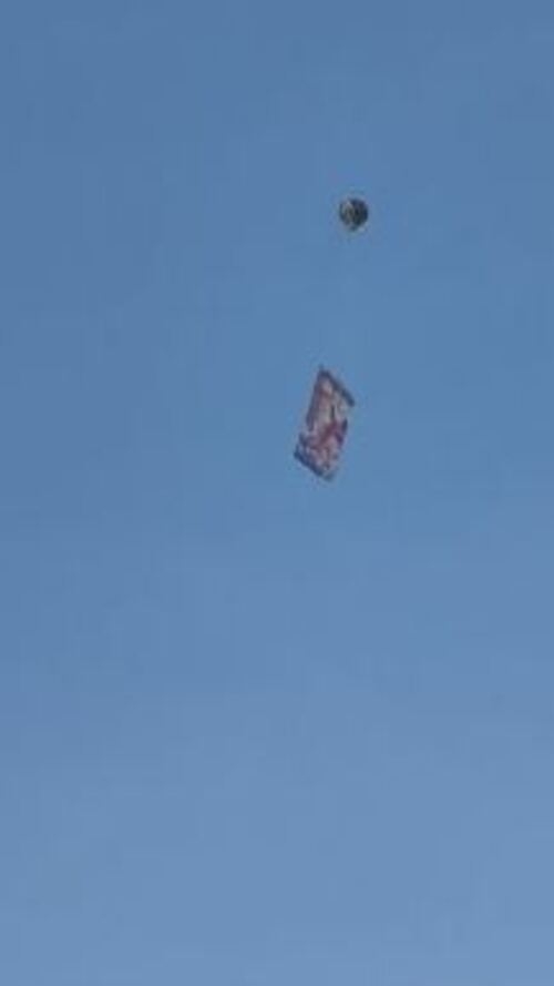 No mesmo fim de semana, um balão sobrevoou o Sacomã,  na zona sul de São Paulo.  Reprodução: Flipar