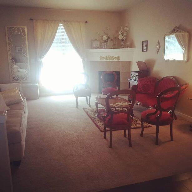 Esposa larga emprego para cuidar do marido. Foto: DIVULGAÇÃO / FACEBOOK 