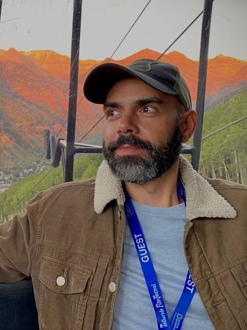 Lead Me Home - Documentário que tem como um dos diretores o brasileiro Pedro Kos foi indicado e Melhor Documentário  de Curta-Metragem em 2022.
 Reprodução: Flipar