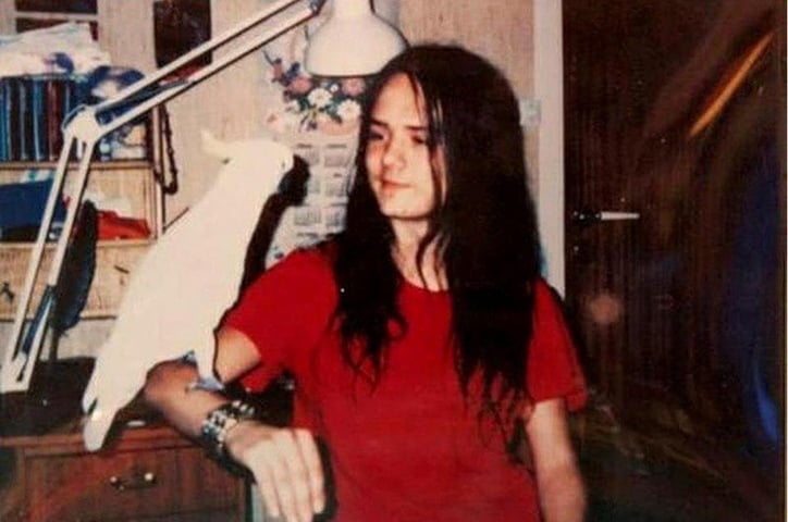 Euronymous - O guitarrista norueguês atuou na Banda Mayhem, apresentando-se com corpse paint. Pioneiro no Heavy Metal nórdico, destacou-se no Black Metal norueguês. Foi morto a facadas aos 25 anos, em 10/8/93, por Varg Vikernes, músico da Banda Burzum, que cumpriu pena de 15 anos pelo crime.  Reprodução: Flipar