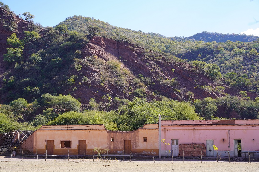 Na região existem muitas casas abandonadas. Foto: Cesar Valdivieso