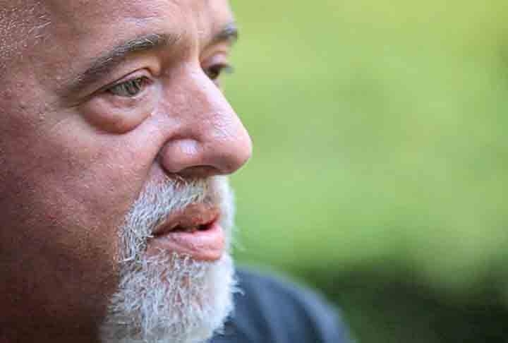 Mas Paulo Coelho também atacou em outras frentes. Ele teve grande influência na música brasileira fazendo parceria com um nome histórico: Raul Seixas.  Reprodução: Flipar