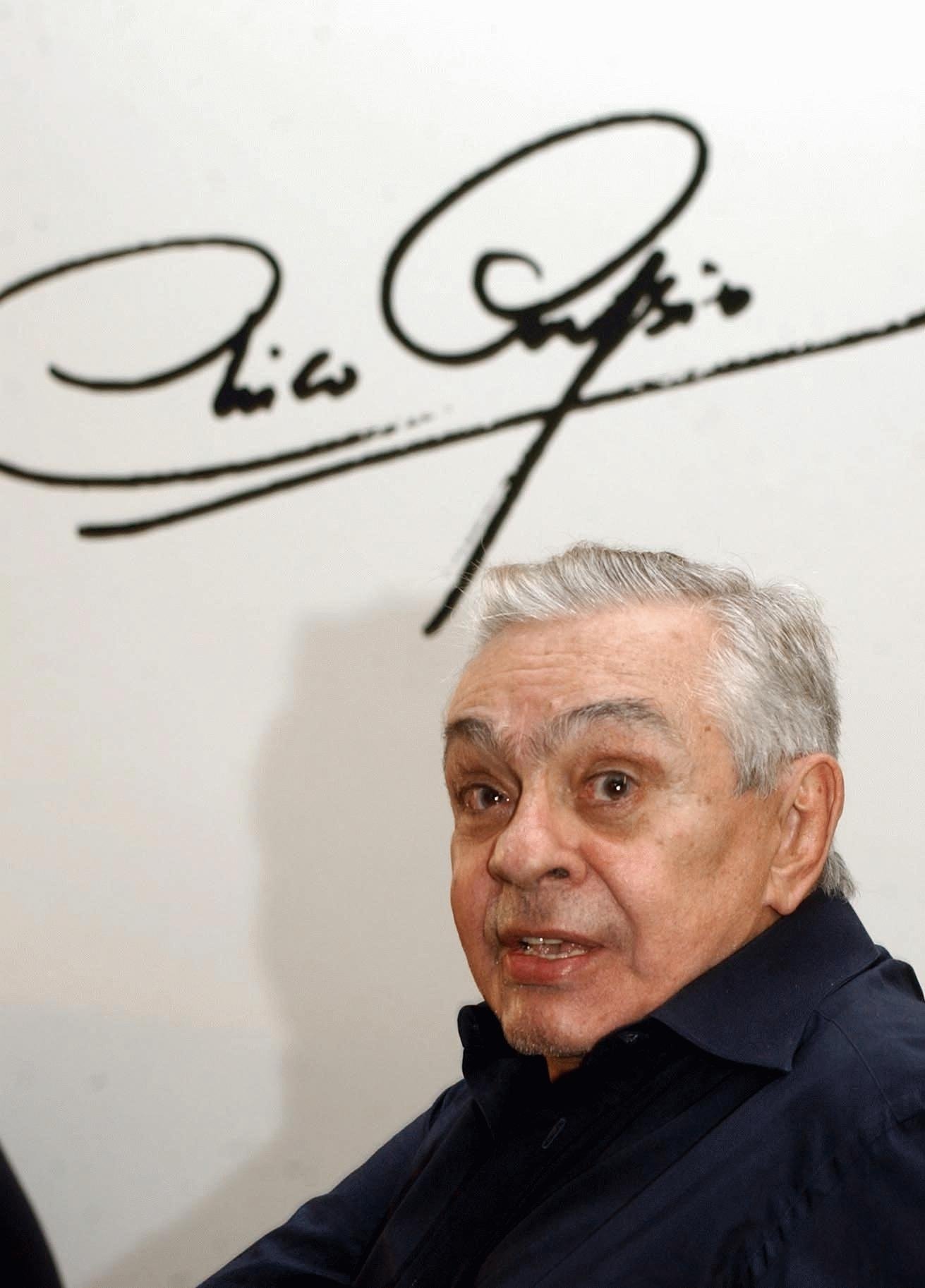 Chico Anysio morreu em 23/3/2012, aos 80 anos, deixando um imenso legado artístico no Brasil. Com 63 anos de carreira, tinha um talento múltiplo: foi locutor de rádio, ator, comentarista de futebol, roteirista, escritor, produtor. Mas, acima de tudo, foi humorista.  