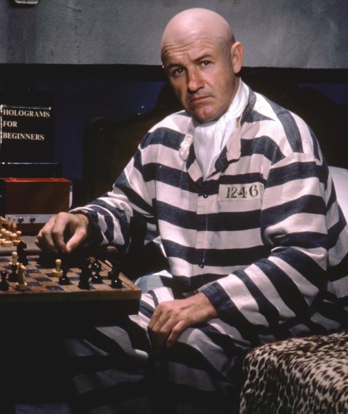 Nos anos 1980 e 1990, Hackman continuou a brilhar em papéis de destaque, incluindo sua interpretação como o vilão Lex Luthor na franquia Superman ao lado de Christopher Reeve. Reprodução: Flipar