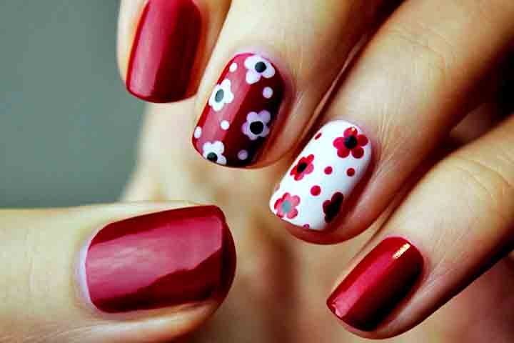 O esmalte ou verniz de unha é um material utilizado para decorar e proteger as unhas. Ele pode ser aplicado em cores e texturas diversas.
 Reprodução: Flipar