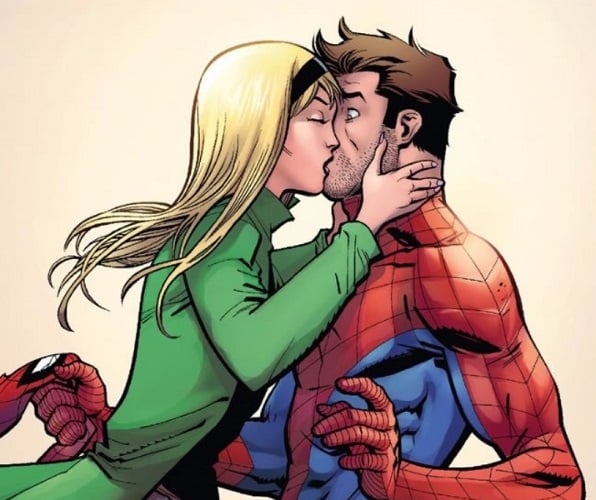 Homem-Aranha e Gwen Stacy - Muitas pessoas que gostam do herói, mas não acompanham os quadrinhos, não sabem quem é Gwen Stacy. Reprodução: Flipar