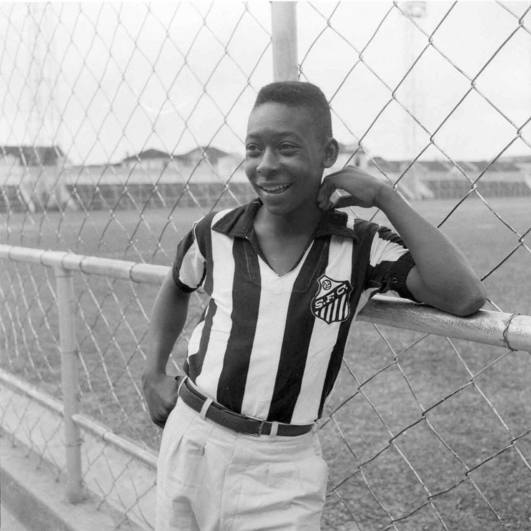 Vasco oferece título de sócio honorário a Pelé: Se declara