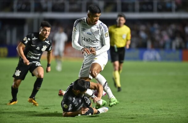 33ª rodada do Campeonato Brasileiro de 2022: Santos 0 x 1 Corinthians, na Vila Belmiro - Gol: Róger Guedes (COR). - Foto:  Ivan Storti/Santos FC