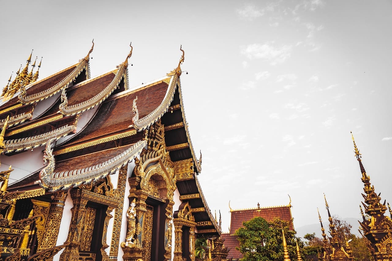 13 de abril marca o início de um novo ano na Tailândia.  O país asiático celebra o ano 2567, seguindo o calendário budista