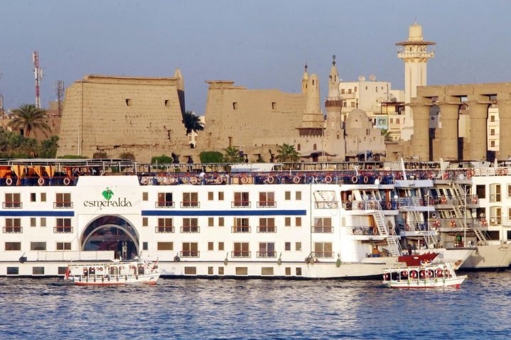 Esses cruzeiros geralmente partem de cidades como Luxor e Assuã, duas das principais bases para explorar os sítios arqueológicos ao longo do rio. Reprodução: Flipar