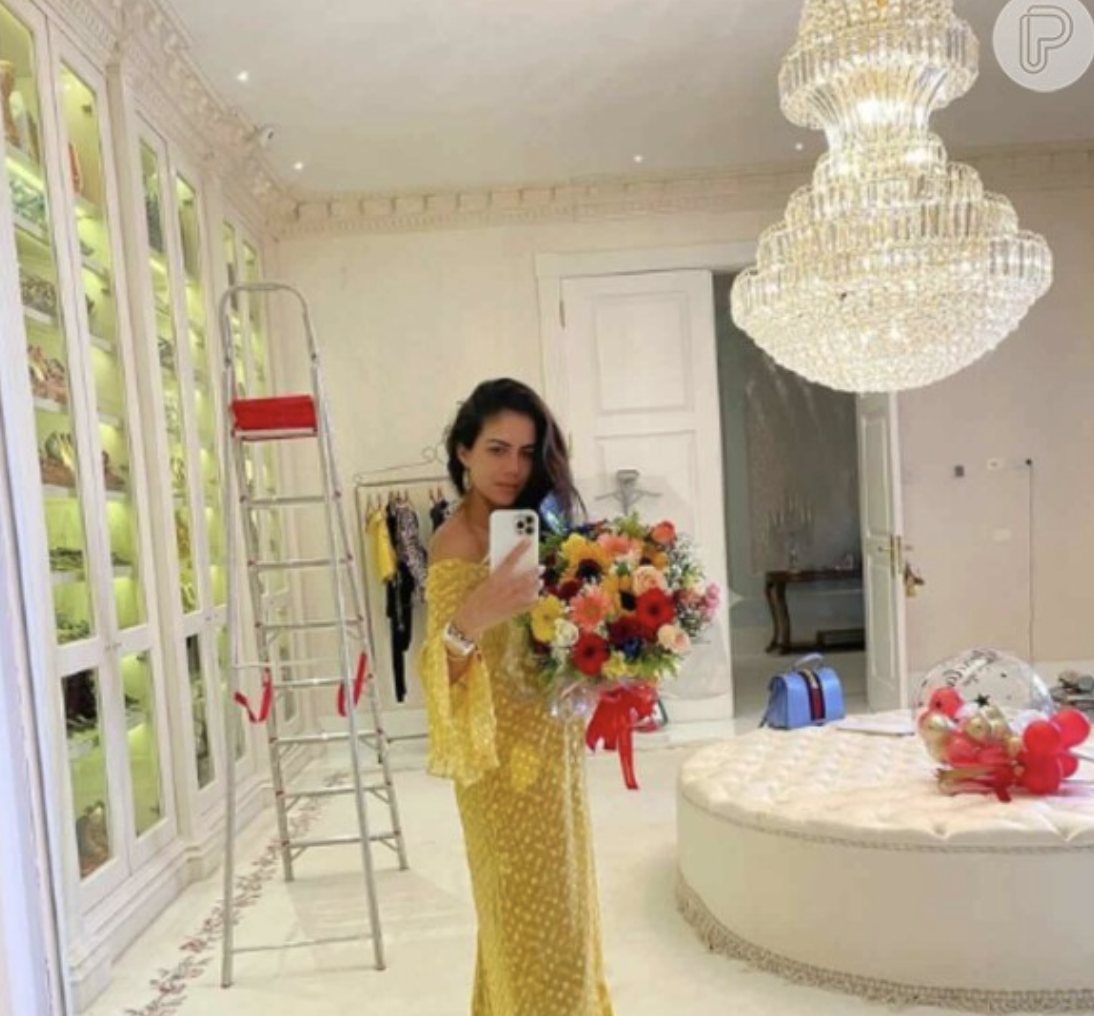 Closet impressiona com tamanho. Foto: Reprodução/Internet