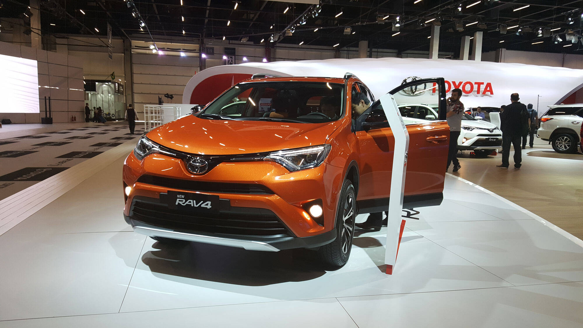 Toyota RAV4. Foto: Nicolas Tavares/iG Carros