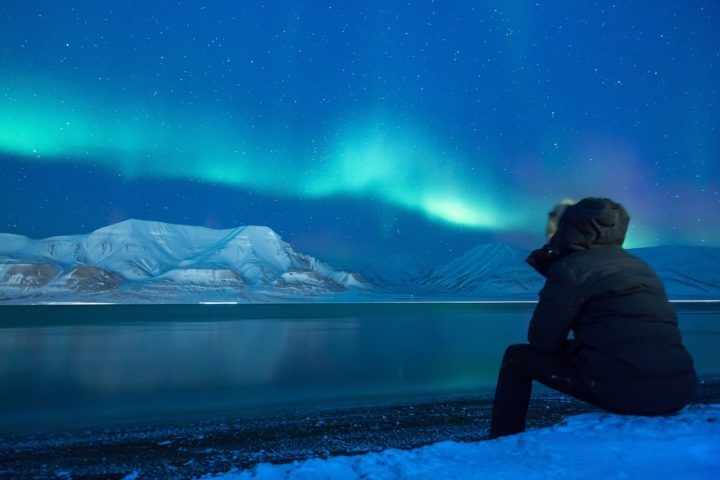 Destinos como Lapônia, Ilhas Lofoten, Svalbard (Noruega - foto) e Islândia são recomendados pela empresa britânica Trailfinders para ter esse tipo de experiência.  Reprodução: Flipar