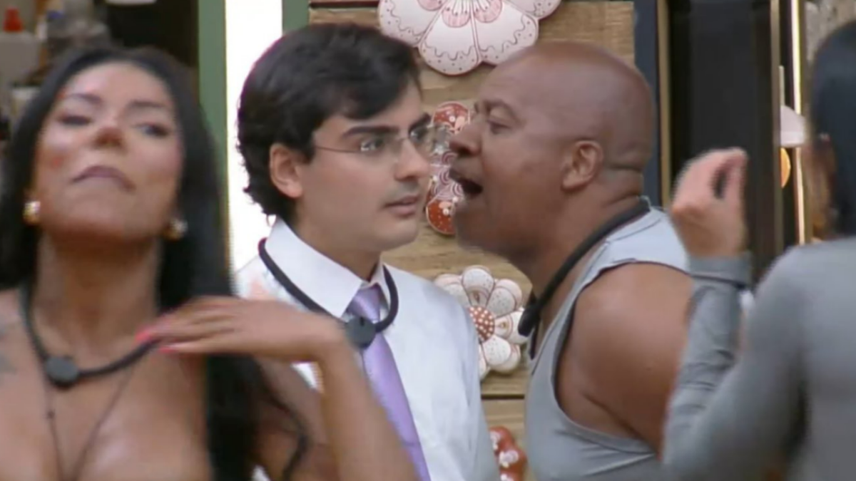 Dudu Camargo e Toni Tornado brigam na Record. Foto: Reprodução/Record