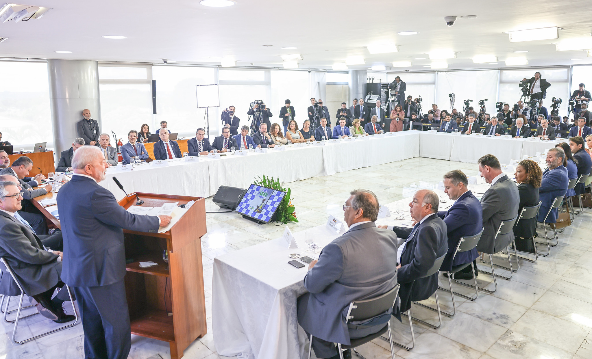 lula durante reunião ministerial dos 100 dias de governo  Ricardo Stuckert/PR