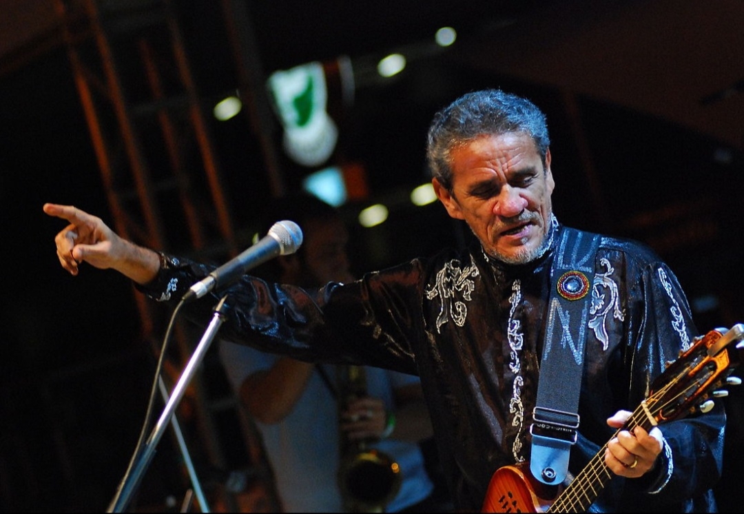 Nos anos 1990, em meio às mudanças da indústria musical, Zé Ramalho manteve sua relevância com novos projetos e parcerias. 
 Reprodução: Flipar