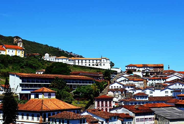 Aqui estão algumas das principais cidades com esse tipo de arquitetura, onde ficam as casas e os motivos de sua preservação: Reprodução: Flipar