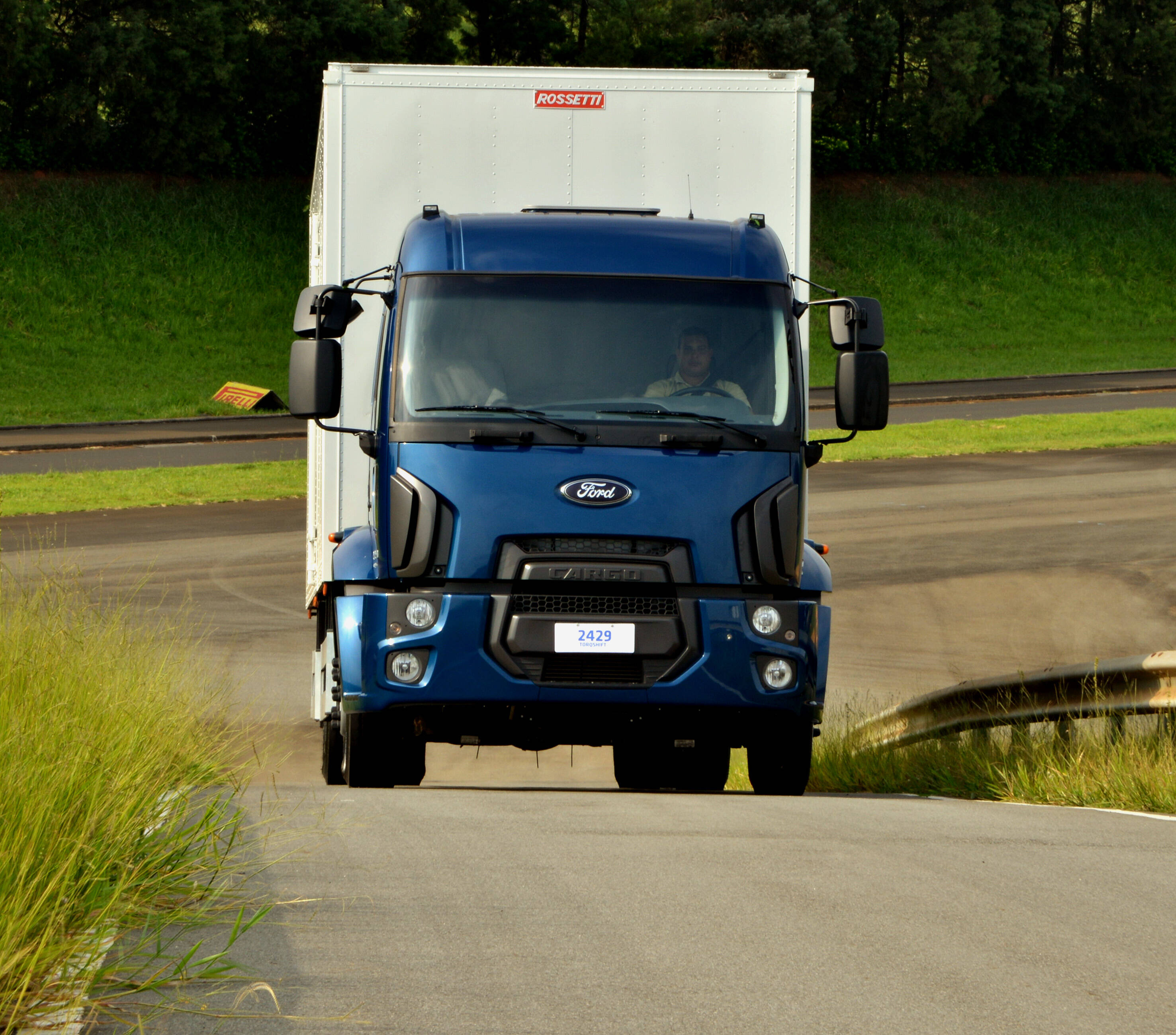 Ford Cargo TorqShift. Foto: Divulgação