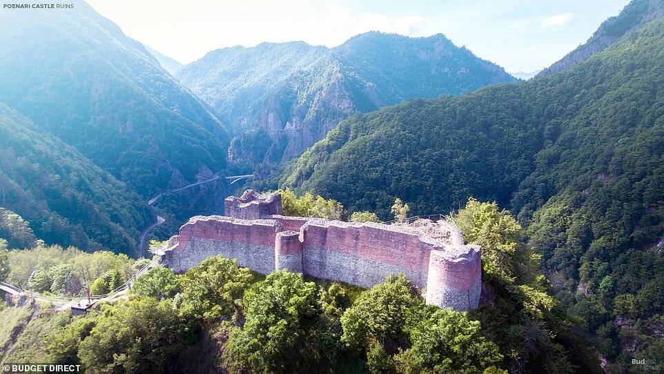 Castelo de Poenari, na Romênia. Foto: Reprodução/ Daily Mail