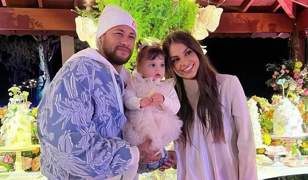 Neymar, Helena e Amanda Kimberlly.. Foto: Reprodução/Instagram