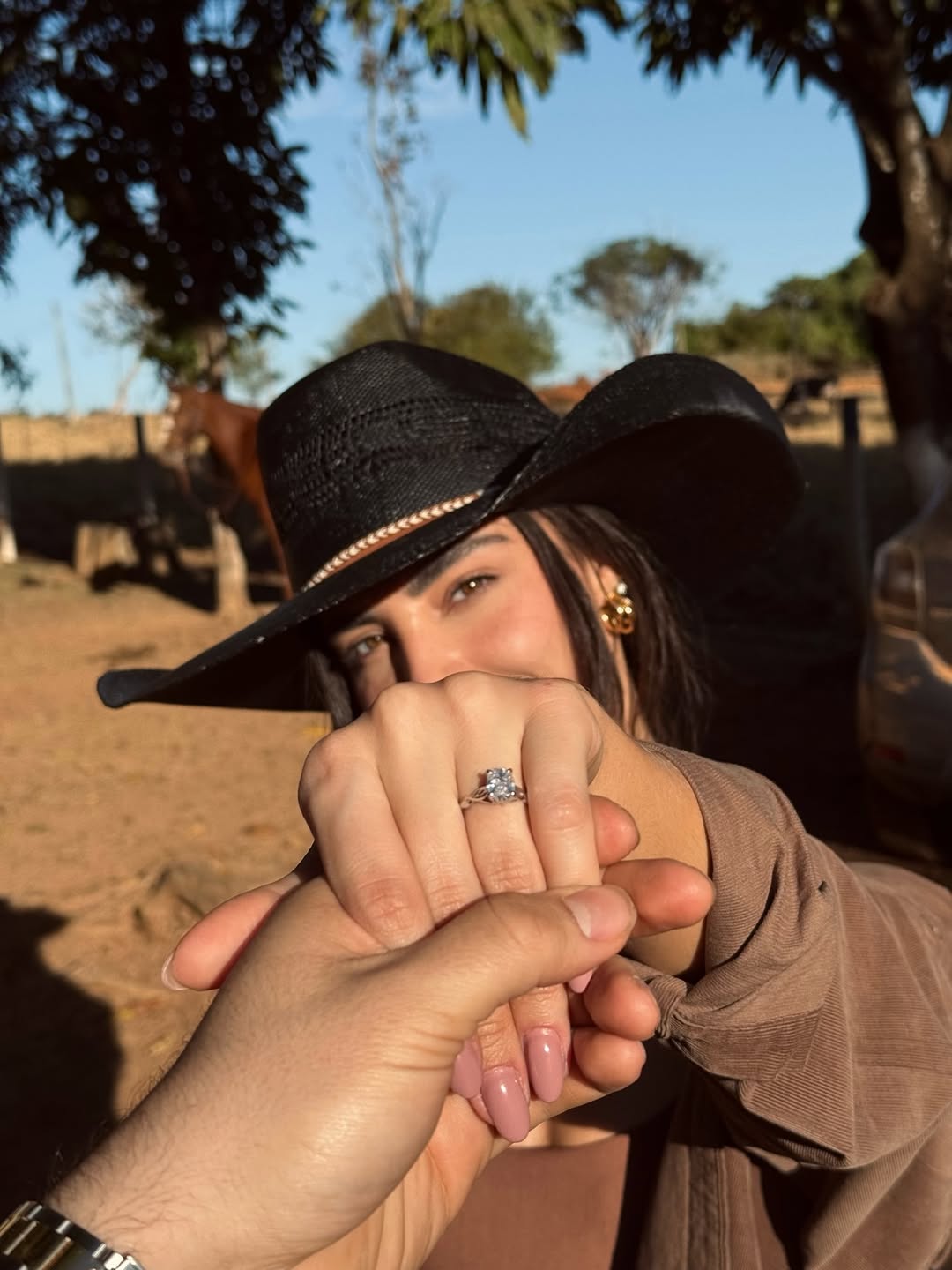 Gabriela Versiani anuncia noivado com Murilo Huff em fotos no Instagram. Foto: Instagram