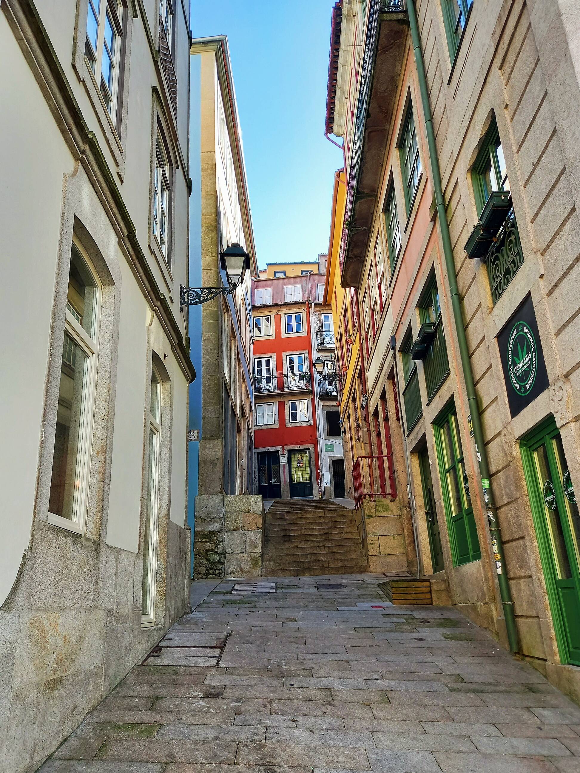 Ruas do centro histórico de Porto, em Portugal. Foto: Camila Cetrone