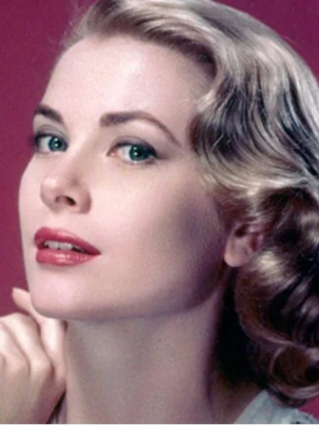 Além dos astros e estrelas já mencionados, Head foi responsável pelo figurino de outros nomes consagrados da Era de Ouro de Hollywood, como Cary Grant, Marlene Dietrich, Paul Newman, Grace Kelly (foto) e John Wayne. 

 Reprodução: Flipar