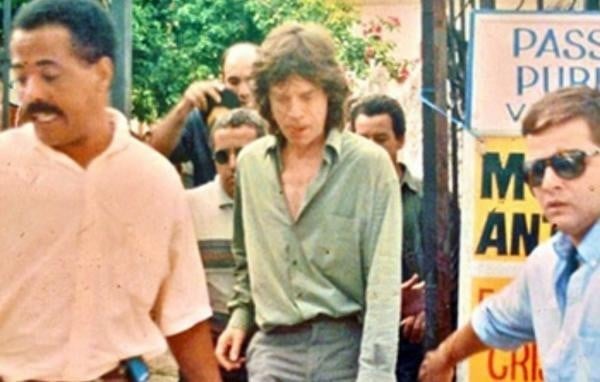 Mick Jagger visitou Embu das Artes em uma de suas visitas ao Brasil em 1995