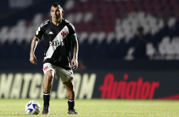 16º Vasco - 37 pontos - Zero chance de título, 0,001% chance de Libertadores, 32,7% risco de rebaixamento