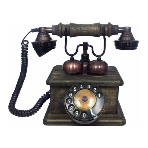 Nos anos 1920, surgiram os primeiros modelos de telefone de disco, que substituíram os modelos com manivela. Os telefones de disco tinham um número limitado de números e eram mais fáceis de usar.  Reprodução: Flipar