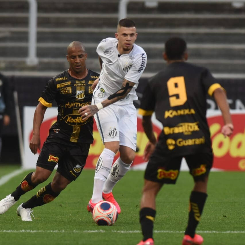 Santos empata com o Santo André. Foto: IVAN STORTI