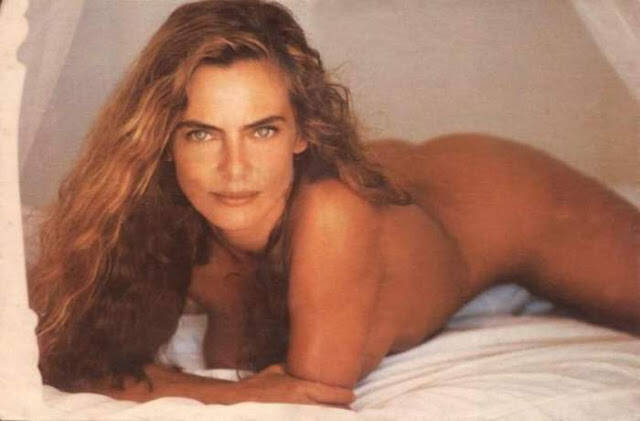 Depois de 15 anos de recusas, Bruna Lombardi posou para a "Playboy" em fevereiro de 1991. Foto: Reprodução