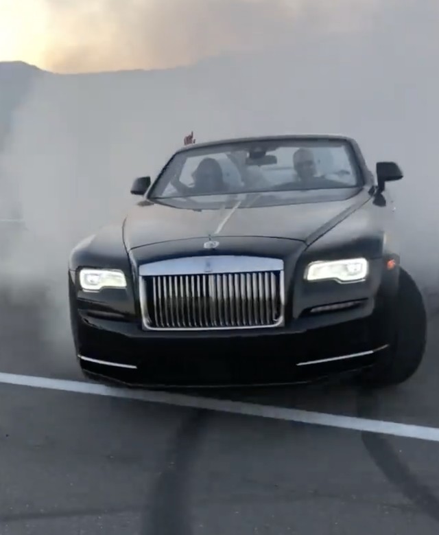 Rolls Royce Dawn - US$ 356 mil (R$ 1,7 milhão). Foto: Reprodução