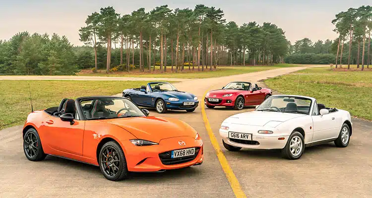 Reprodução Mazda MX5 Reprodução
