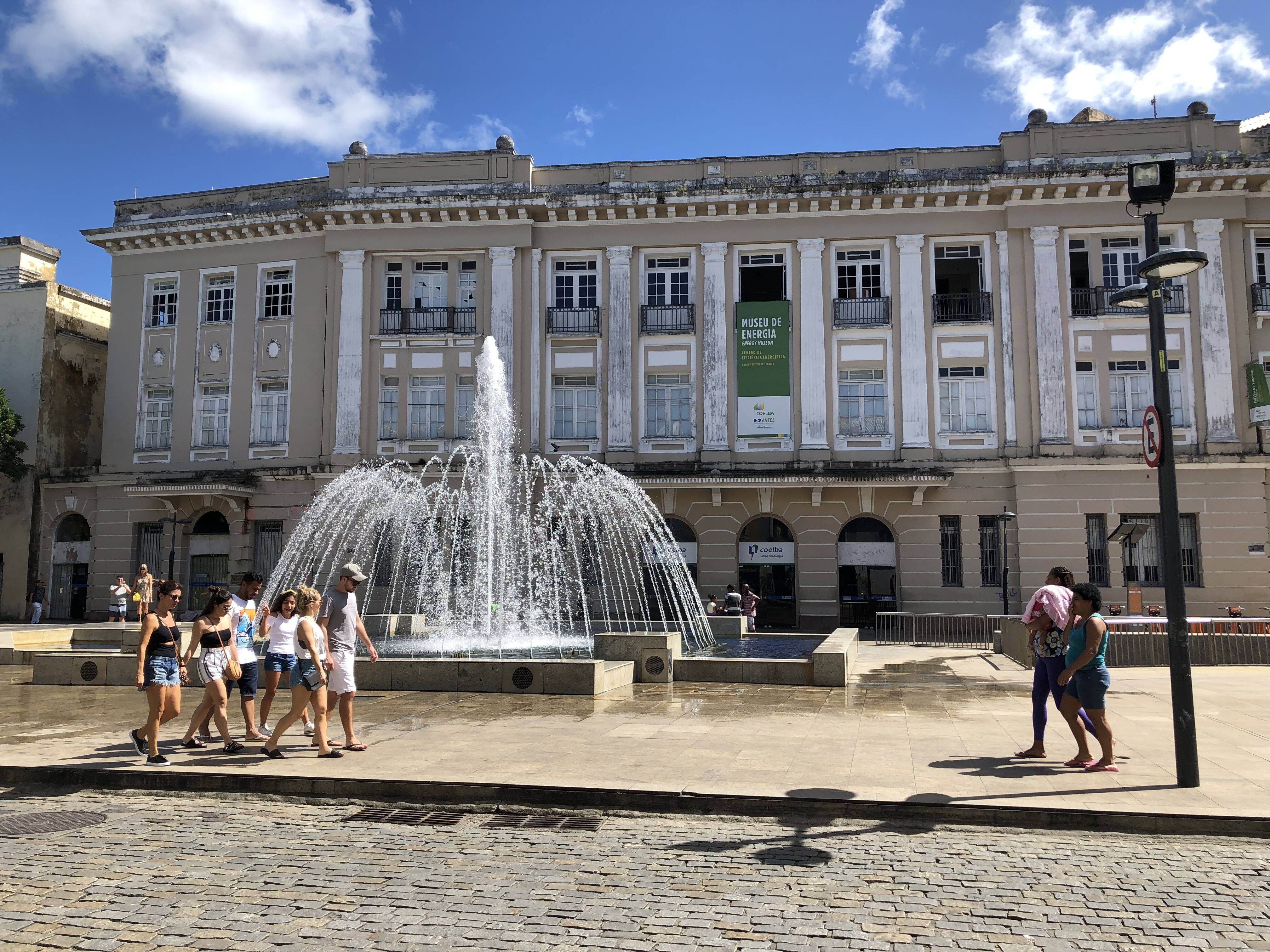 Praça da Sé faz parte do centro histórico de Salvador e é mais um ponto a visitar na cidade. Foto: Divulgação/Prefeitura de Salvador