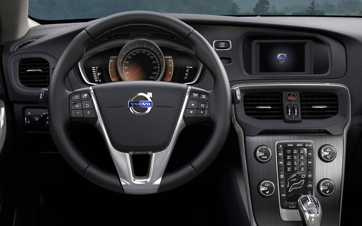 Volvo V40 T3. Foto: Divulgação